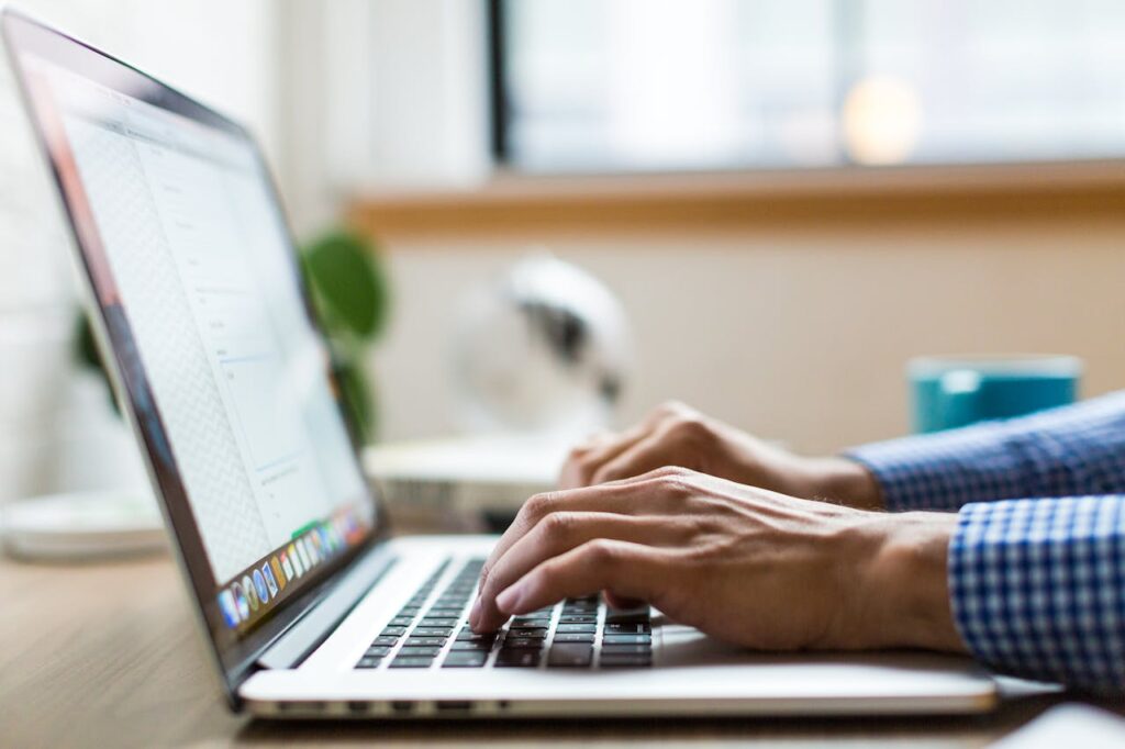 crear una página web útil
